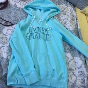 under armor pull over